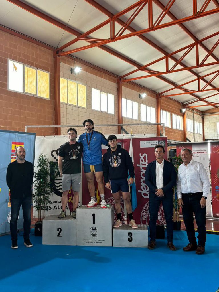 David Carballo en el podium medalla de bronce, club halterofilia Ourense